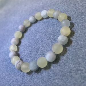 Elegant Frosted Bead Bracelet